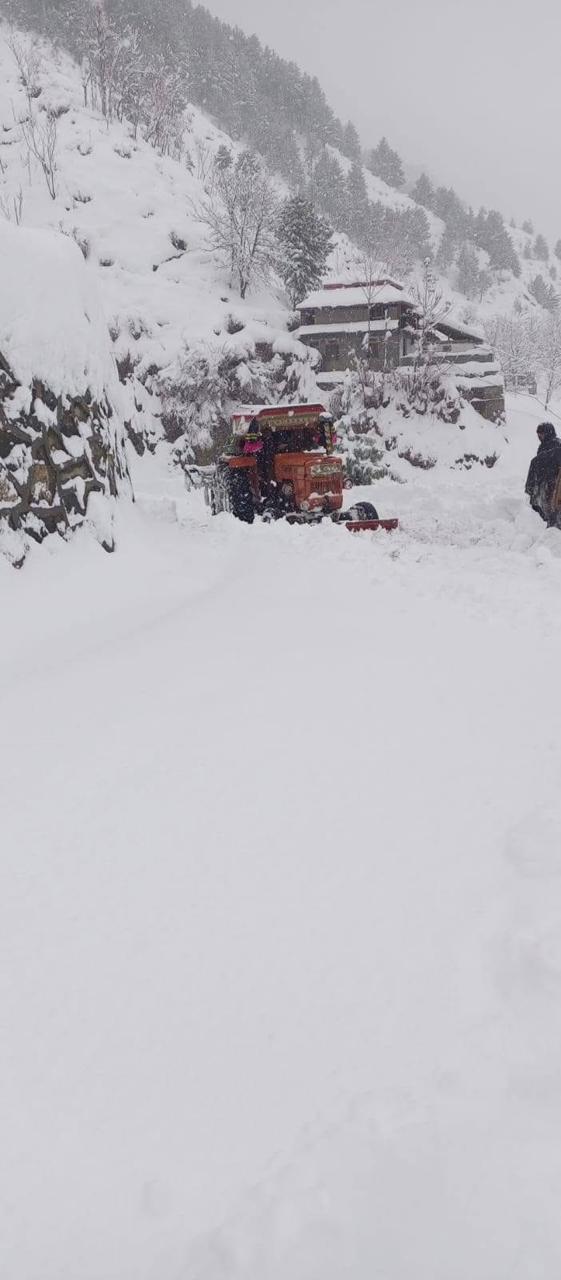 Banjot Sarsardary Road